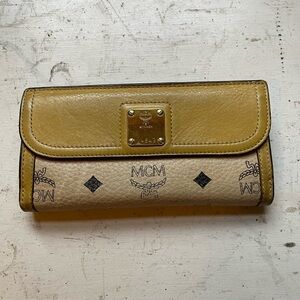 MCM Wallet